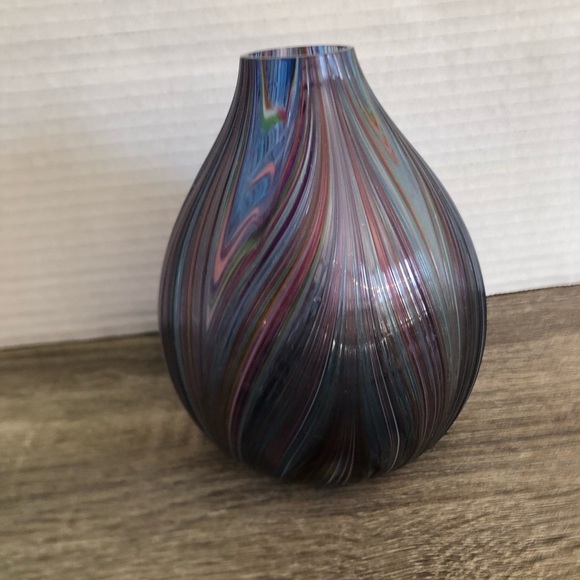 Handblown Multicolour Swirl Glass Vase - Picture 4 of 10
